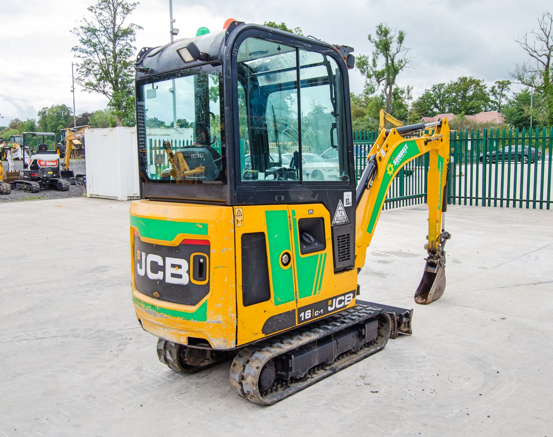 JCB 16 C-1 1.6 tonne rubber tracked mini excavator Year: 2018 S/N: 2492740 Recorded Hours: 1745 - Image 3 of 28