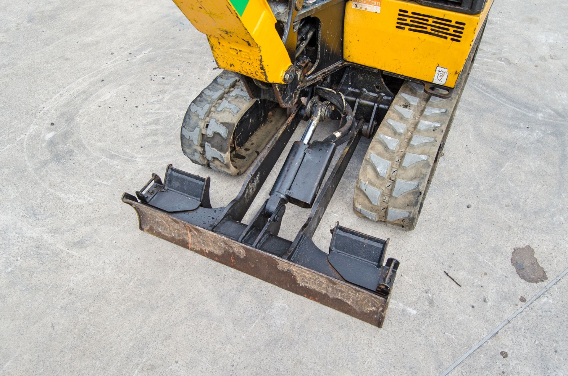 JCB 16 C-1 1.6 tonne rubber tracked mini excavator Year: 2018 S/N: 2492740 Recorded Hours: 1745 - Image 13 of 28