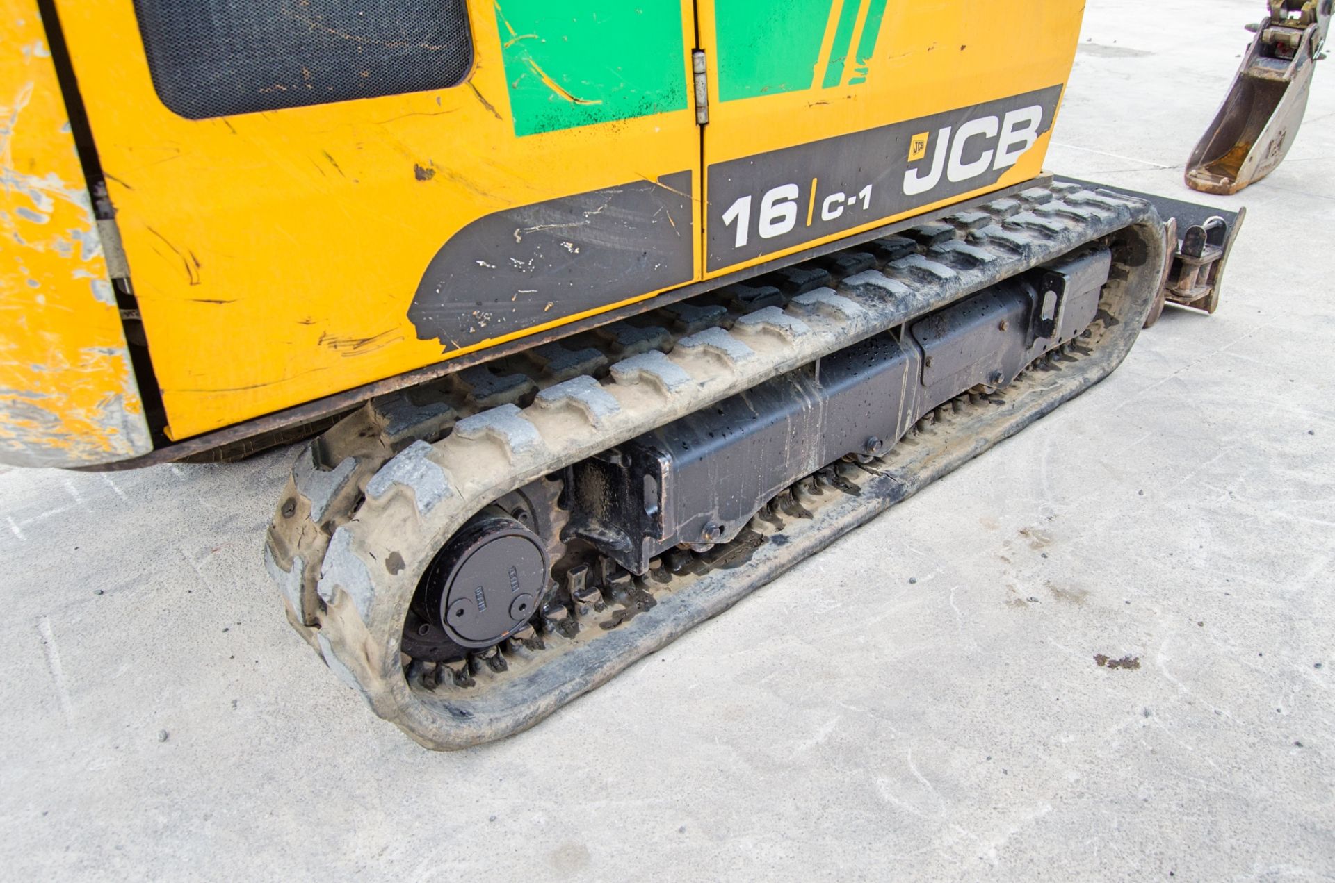 JCB 16 C-1 1.6 tonne rubber tracked mini excavator Year: 2018 S/N: 2492740 Recorded Hours: 1745 - Image 9 of 28