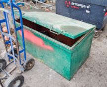 Steel tool store ** No key but open **