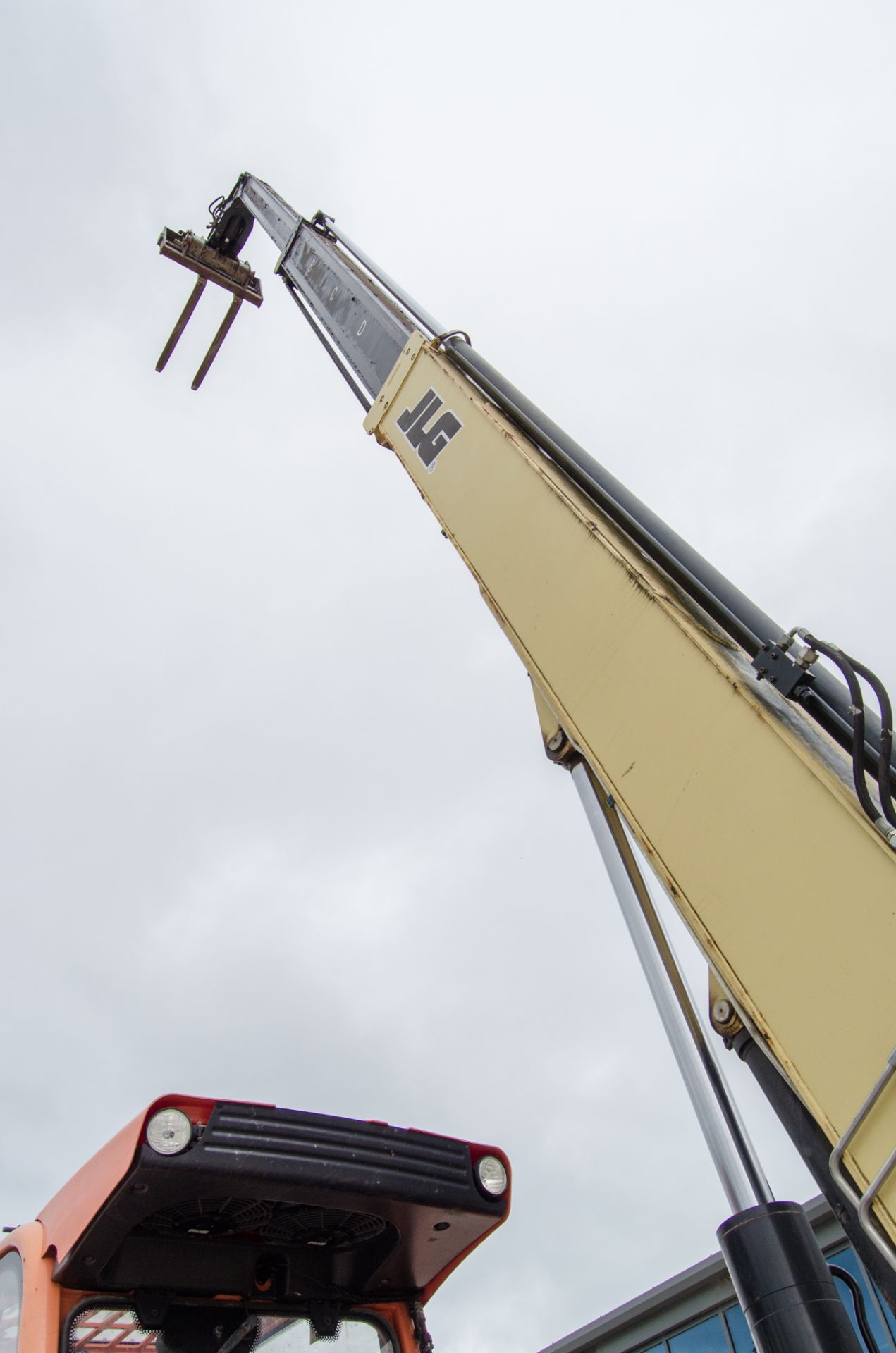 JLG 3614 RS 14 metre telescopic handler Year: 2015 S/N: C60007782 Recorded Hours: 3544 c/w sway - Image 10 of 25