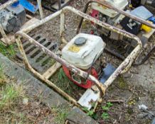 Petrol engine and generator frame ** Engine parts missing **