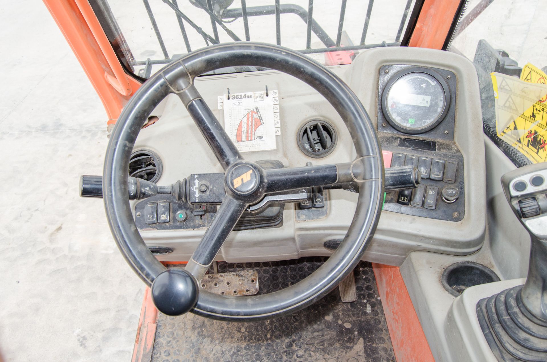 JLG 3614 RS 14 metre telescopic handler Year: 2015 S/N: C60007782 Recorded Hours: 3544 c/w sway - Image 19 of 25