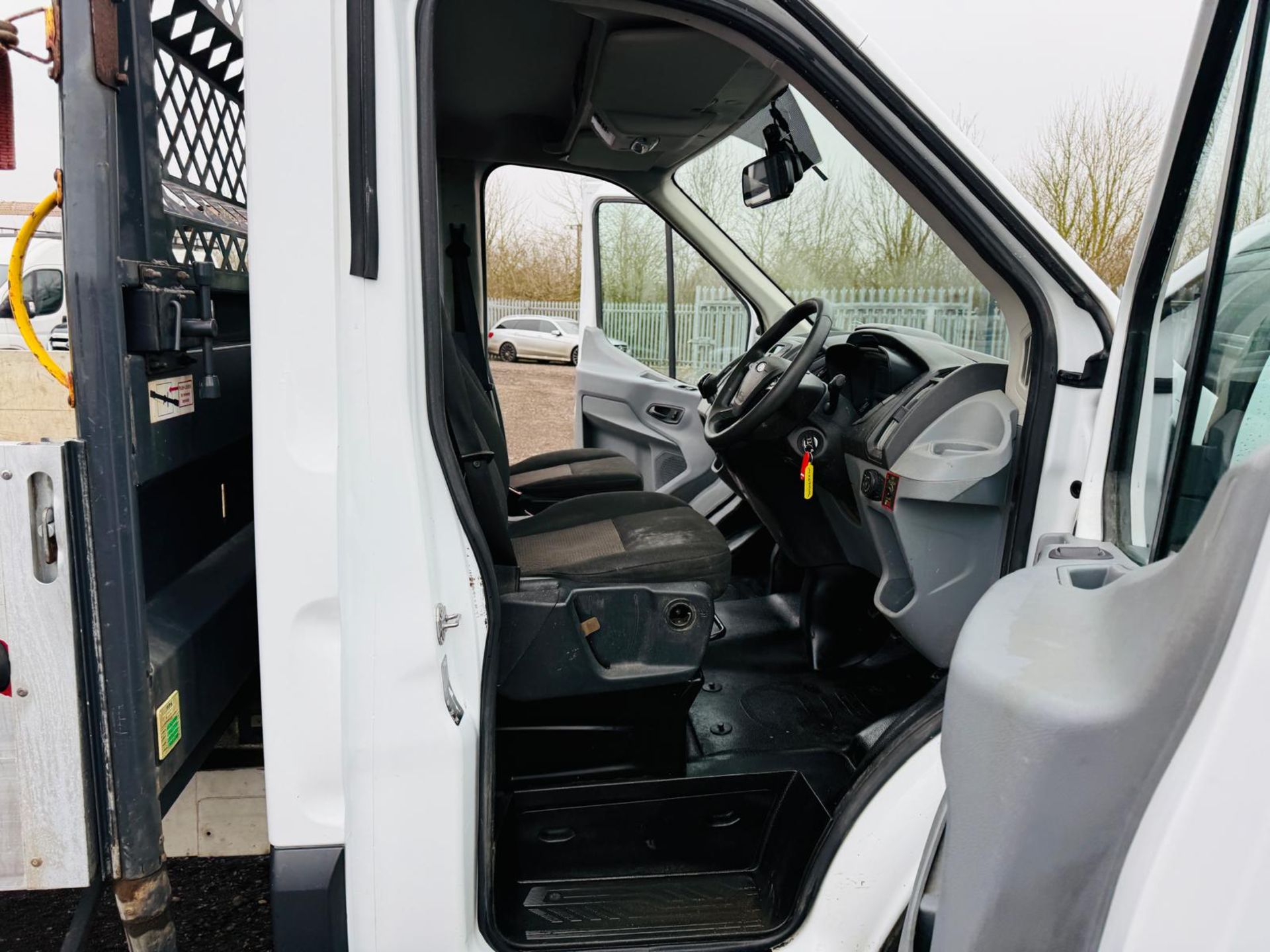 Ford Transit 2.0 TDCI 130 EF L3 Alloy Dropside TailLift 2020 '69 Reg' ULEZ Compliant - Image 21 of 31