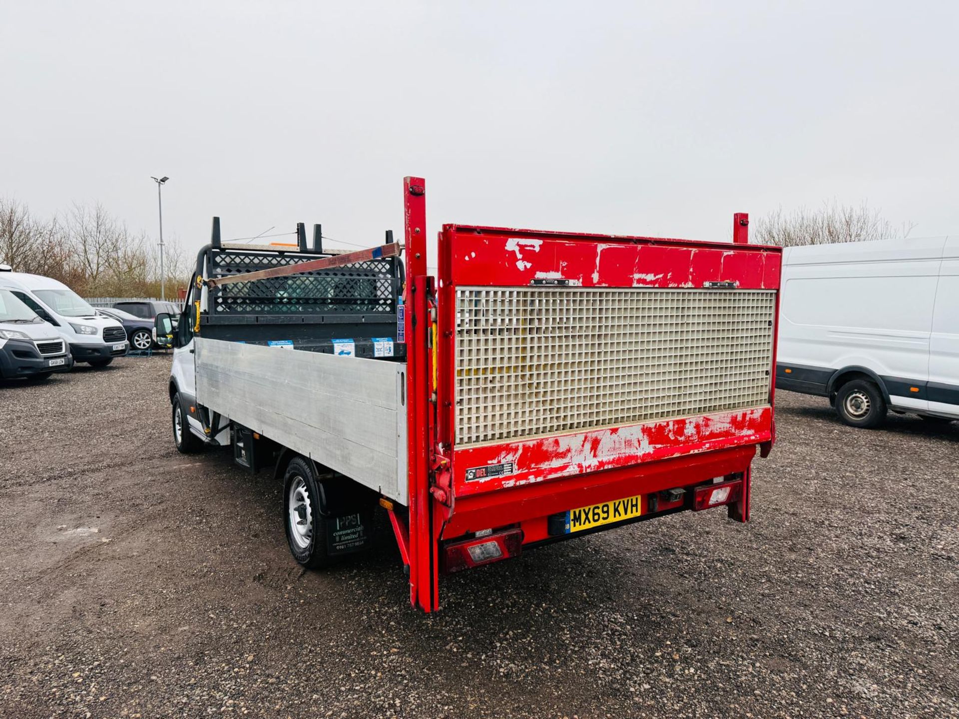 Ford Transit 2.0 TDCI 130 EF L3 Alloy Dropside TailLift 2020 '69 Reg' ULEZ Compliant - Image 8 of 31