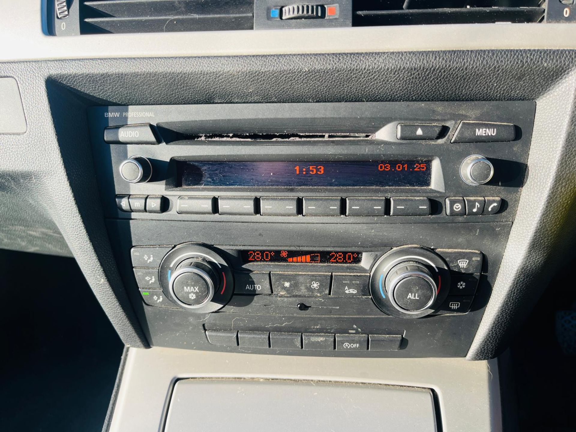 BMW 2.0 320D 3 Series Efficient Dynamics 2011 '11 Reg' A/C - Saloon - Image 22 of 42