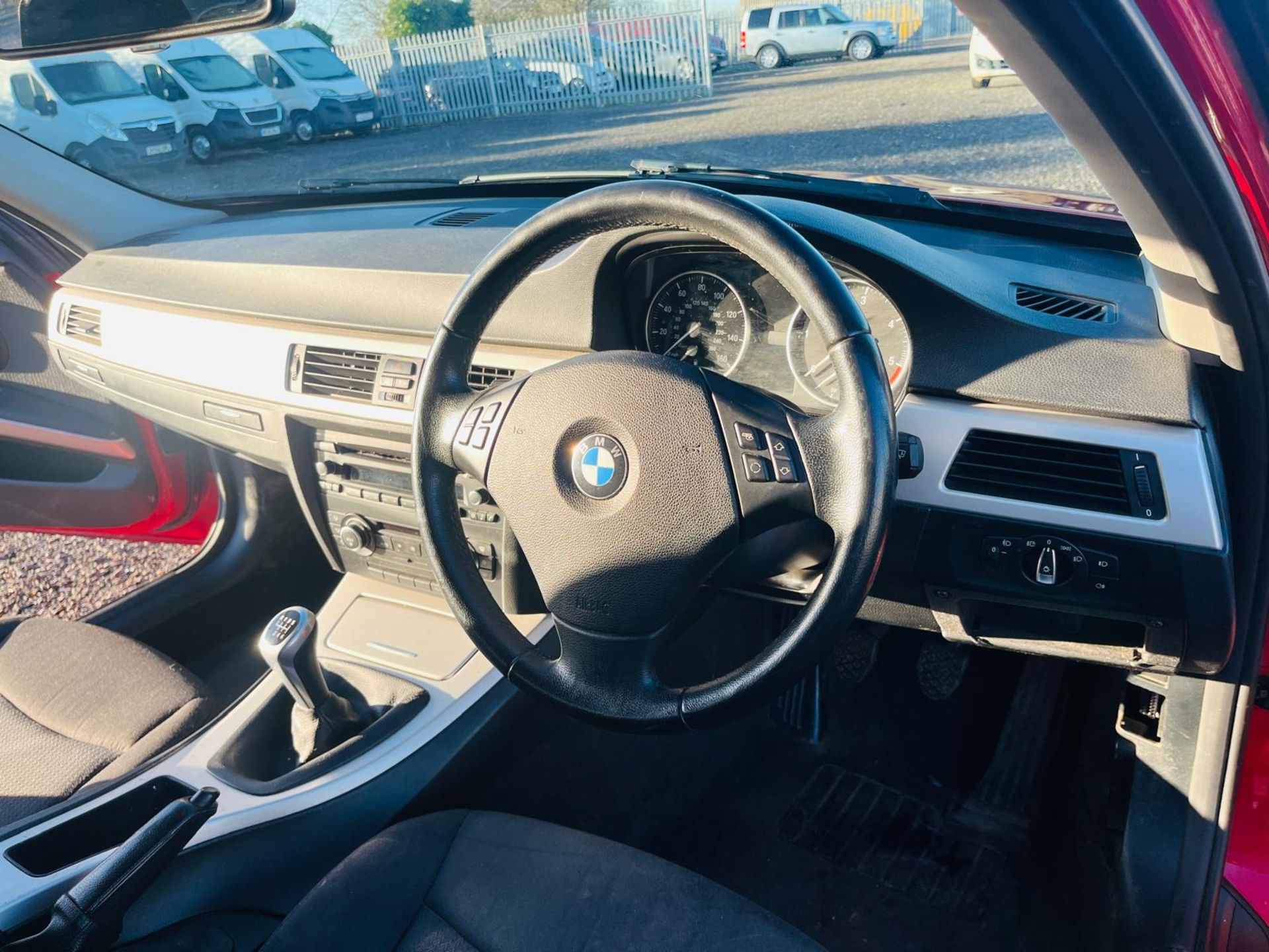 BMW 2.0 320D 3 Series Efficient Dynamics 2011 '11 Reg' A/C - Saloon - Image 18 of 42