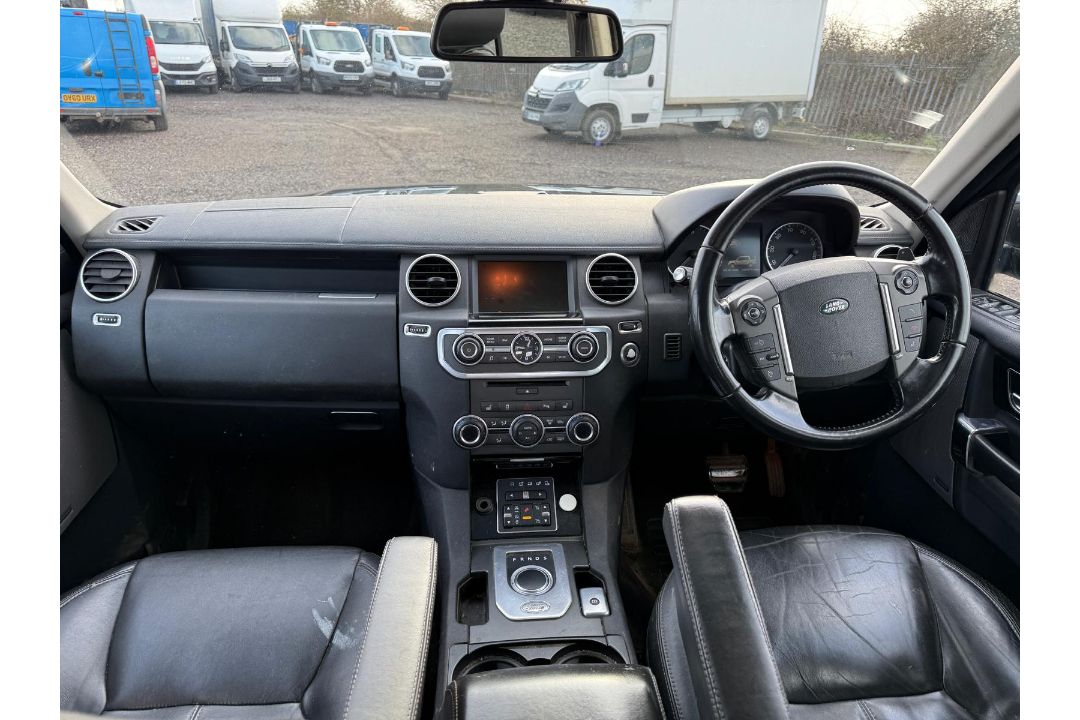 ** ON SALE ** Land Rover Discovery 4 3.0 SDV6 255 HSE 2012 '12 Reg' 4WD - Sat Nav - A/C - Image 33 of 43