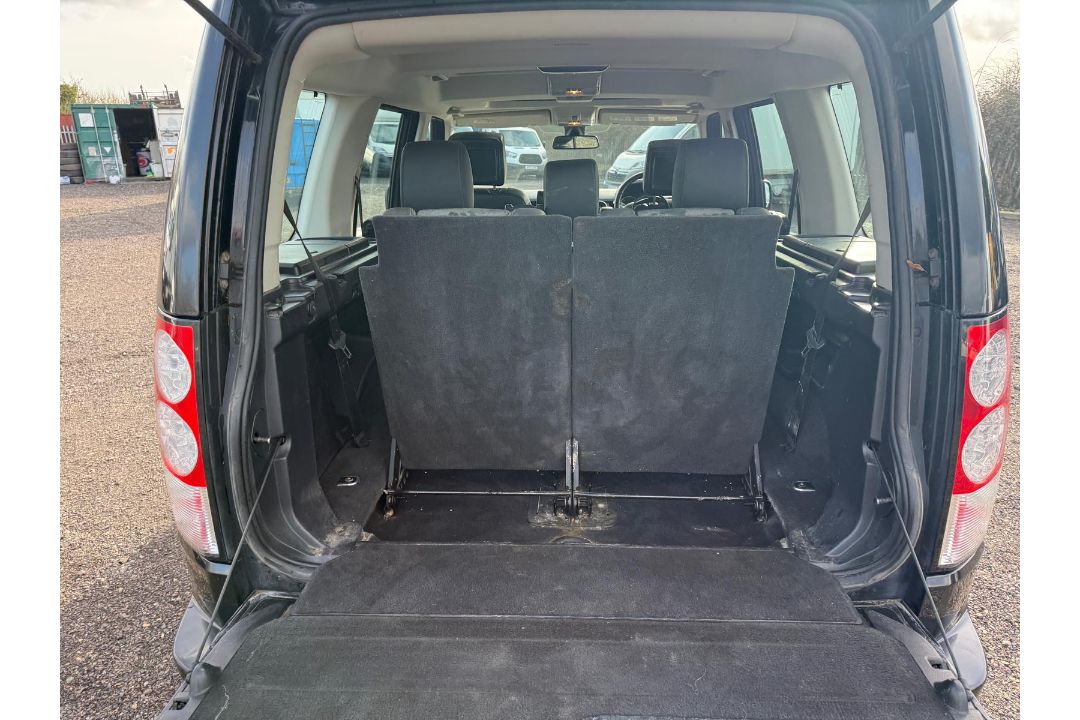 ** ON SALE ** Land Rover Discovery 4 3.0 SDV6 255 HSE 2012 '12 Reg' 4WD - Sat Nav - A/C - Image 10 of 43