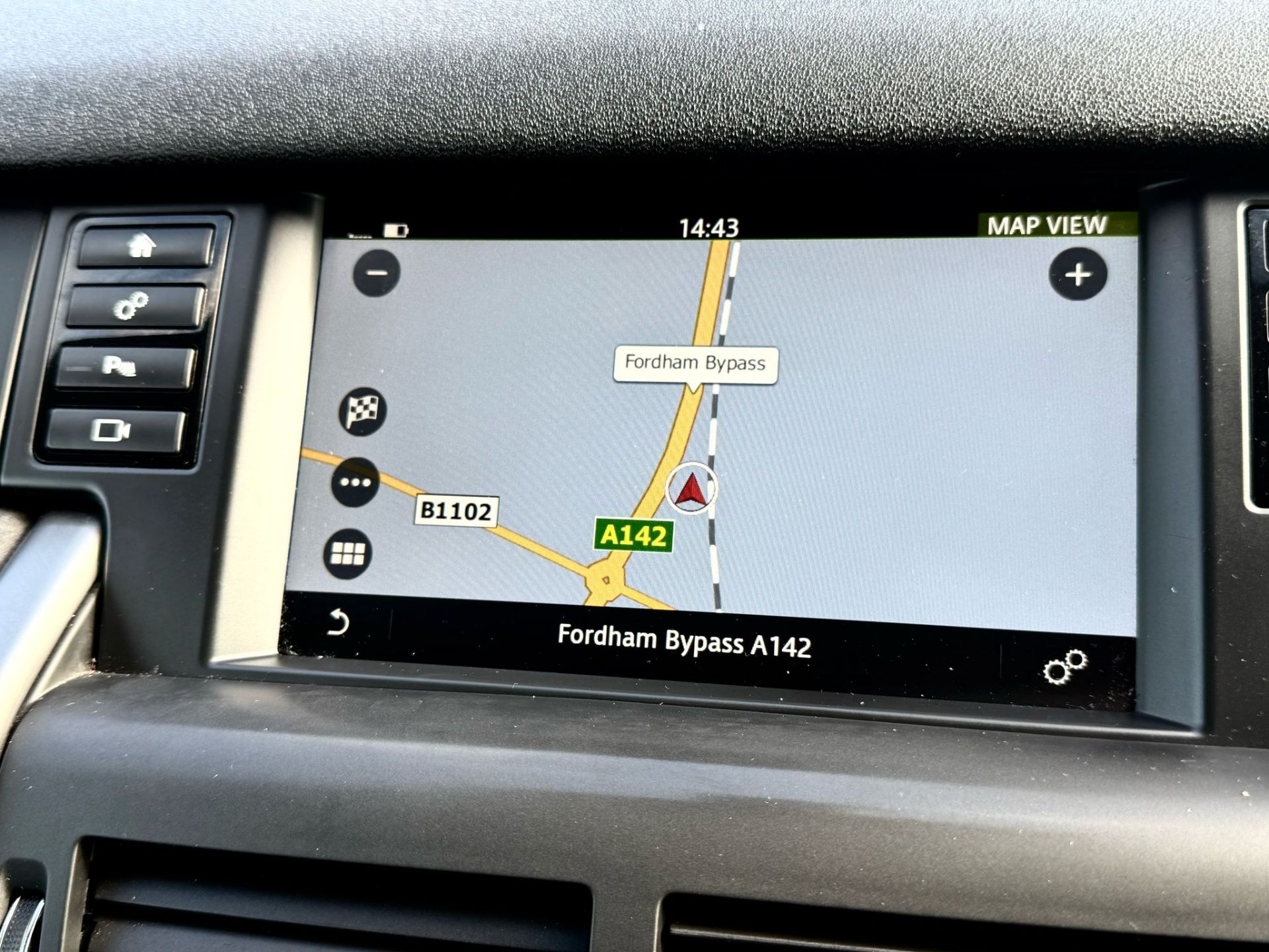 Land Rover Discovery Sport 2.0 TD4 180 LANDMARK 7 Seats 2019 '19 Reg' Sat Nav - A/C -ULEZ Compliant - Image 28 of 34