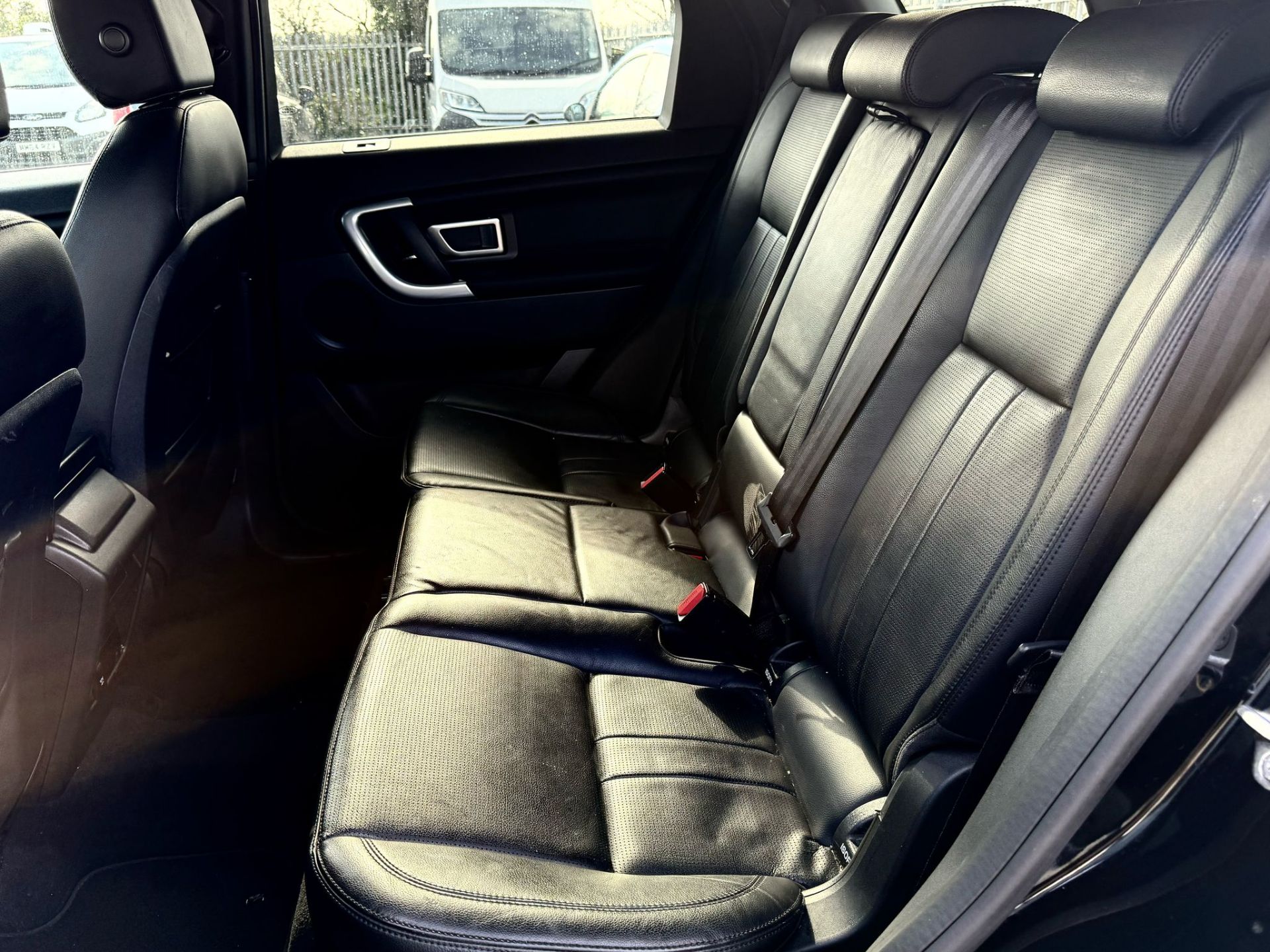 Land Rover Discovery Sport 2.0 TD4 180 LANDMARK 7 Seats 2019 '19 Reg' Sat Nav - A/C -ULEZ Compliant - Image 30 of 34