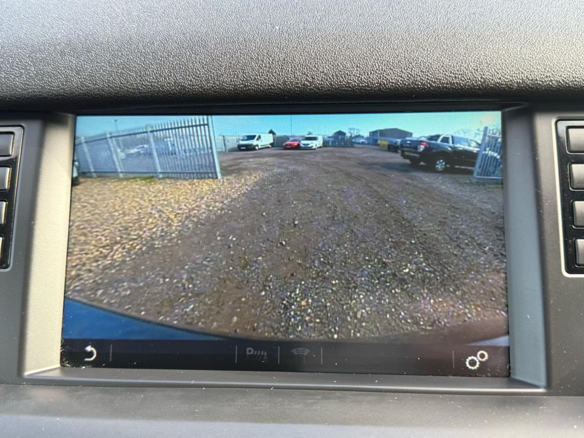 Land Rover Discovery Sport 2.0 TD4 180 LANDMARK 7 Seats 2019 '19 Reg' Sat Nav - A/C -ULEZ Compliant - Image 27 of 34