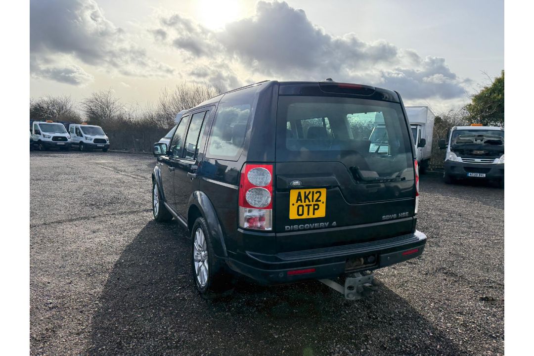 ** ON SALE ** Land Rover Discovery 4 3.0 SDV6 255 HSE 2012 '12 Reg' 4WD - Sat Nav - A/C - Image 7 of 43