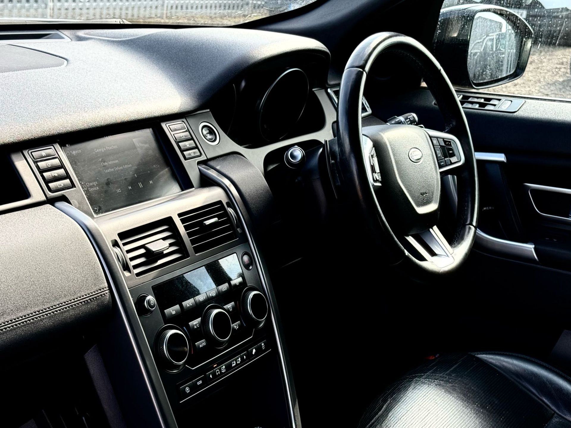 Land Rover Discovery Sport 2.0 TD4 180 LANDMARK 7 Seats 2019 '19 Reg' Sat Nav - A/C -ULEZ Compliant - Image 19 of 34