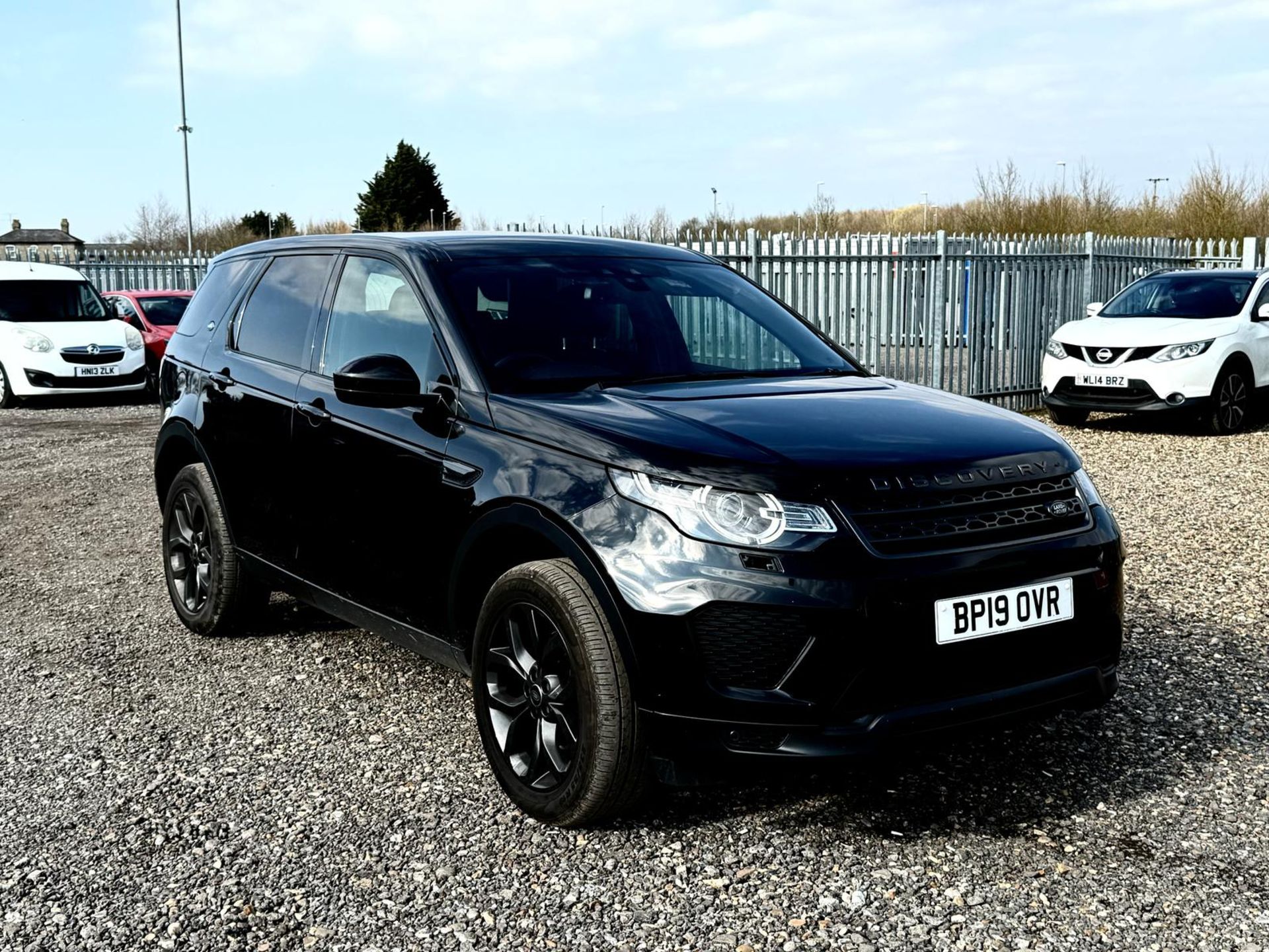 Land Rover Discovery Sport 2.0 TD4 180 LANDMARK 7 Seats 2019 '19 Reg' Sat Nav - A/C -ULEZ Compliant - Image 3 of 34