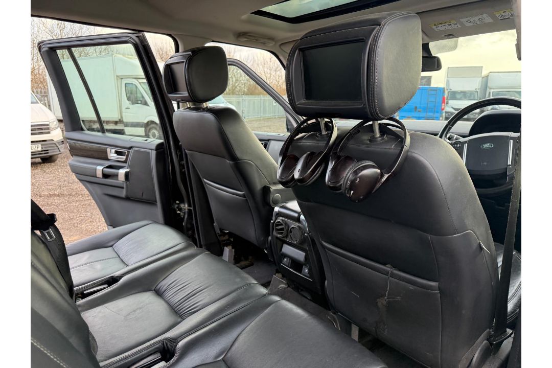 ** ON SALE ** Land Rover Discovery 4 3.0 SDV6 255 HSE 2012 '12 Reg' 4WD - Sat Nav - A/C - Image 18 of 43