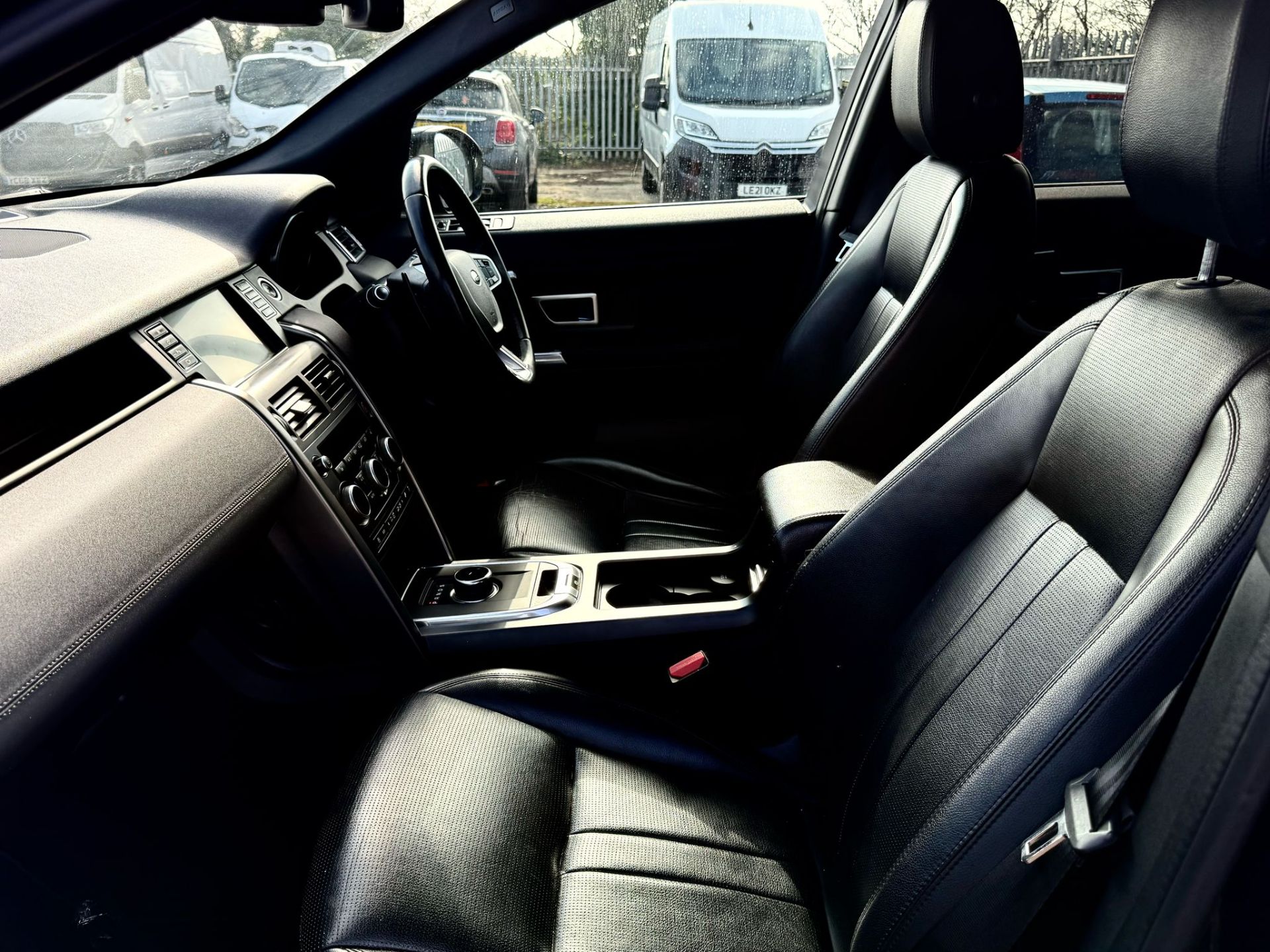 Land Rover Discovery Sport 2.0 TD4 180 LANDMARK 7 Seats 2019 '19 Reg' Sat Nav - A/C -ULEZ Compliant - Image 21 of 34