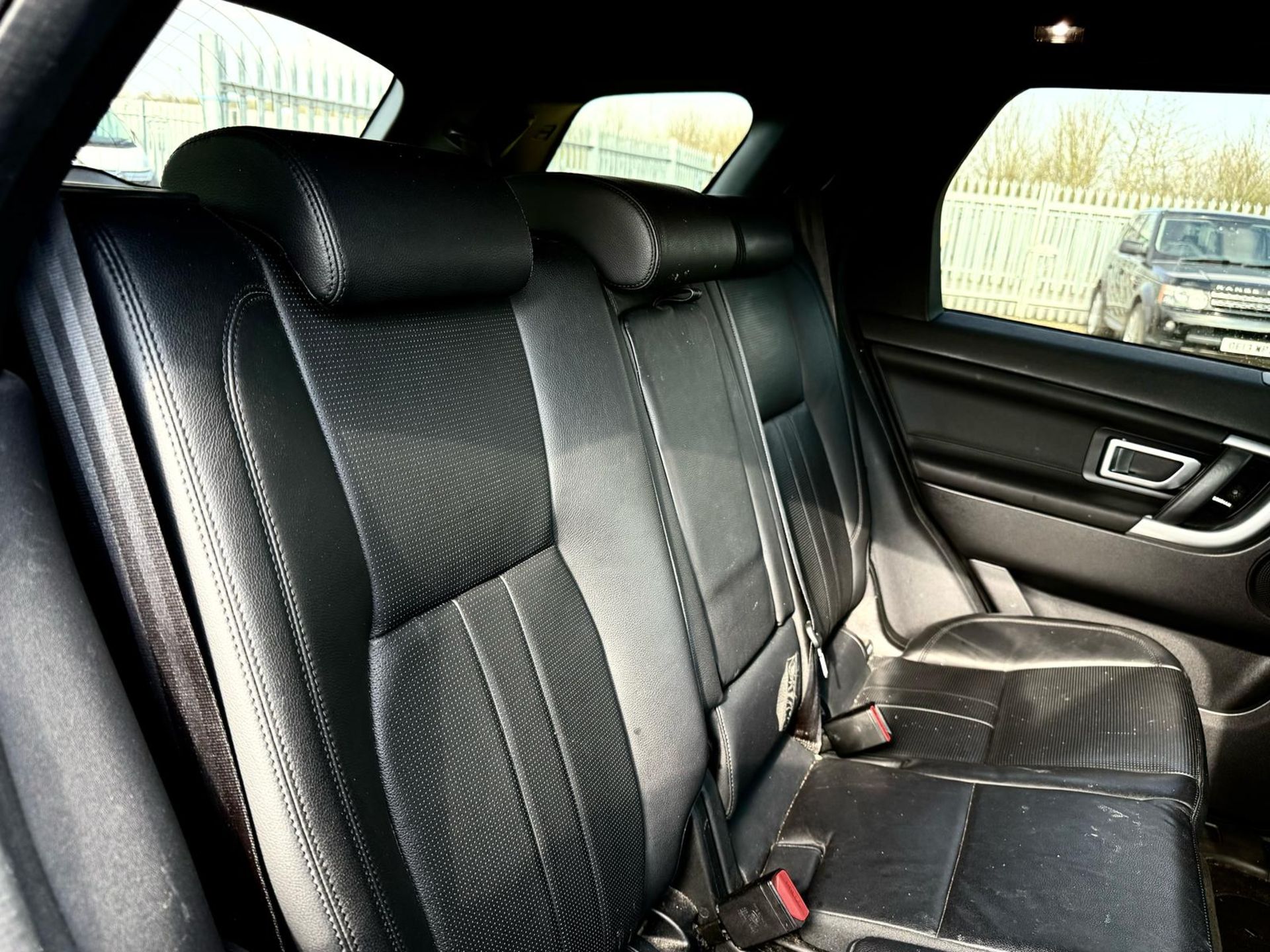 Land Rover Discovery Sport 2.0 TD4 180 LANDMARK 7 Seats 2019 '19 Reg' Sat Nav - A/C -ULEZ Compliant - Image 31 of 34