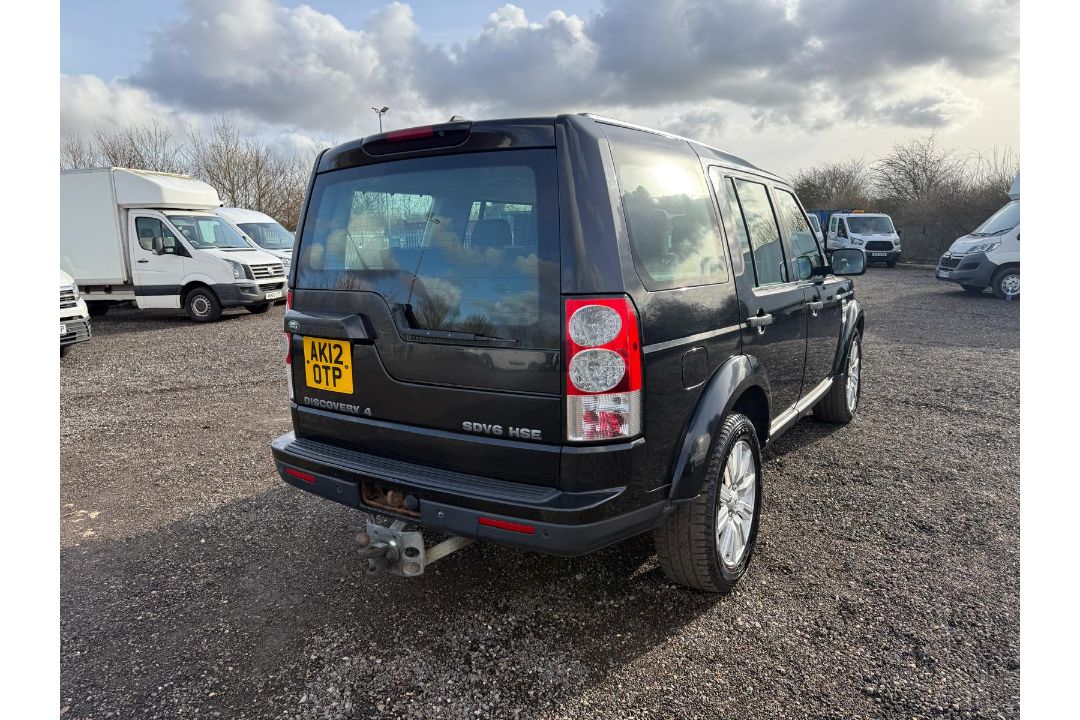 ** ON SALE ** Land Rover Discovery 4 3.0 SDV6 255 HSE 2012 '12 Reg' 4WD - Sat Nav - A/C - Image 12 of 43
