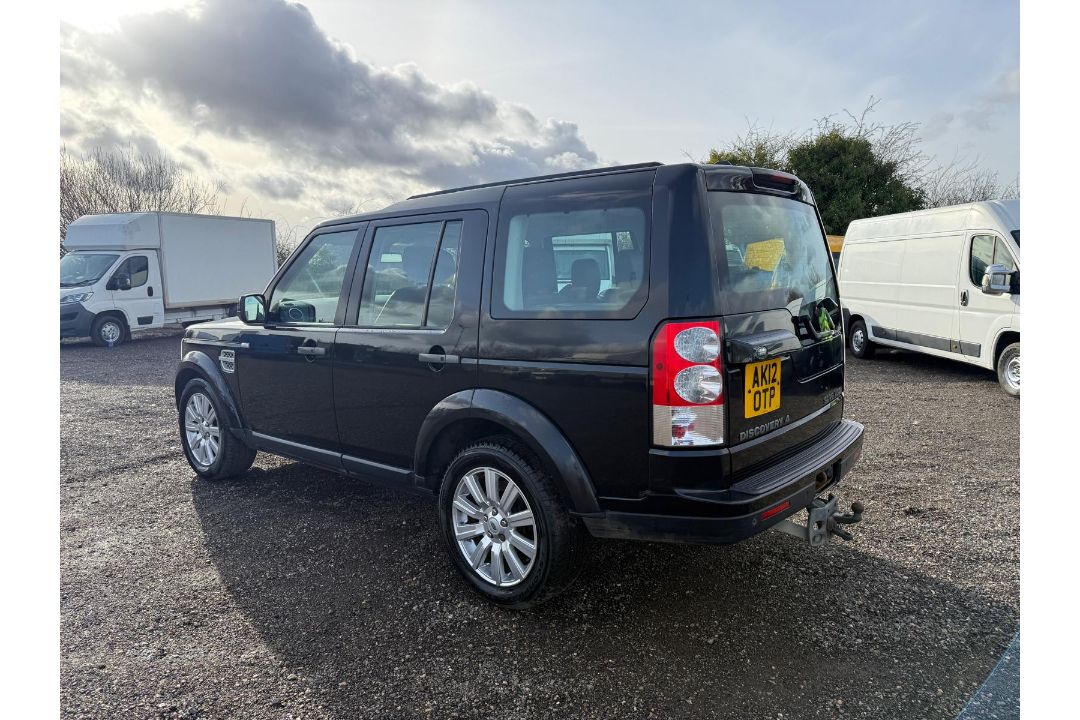 ** ON SALE ** Land Rover Discovery 4 3.0 SDV6 255 HSE 2012 '12 Reg' 4WD - Sat Nav - A/C - Image 6 of 43