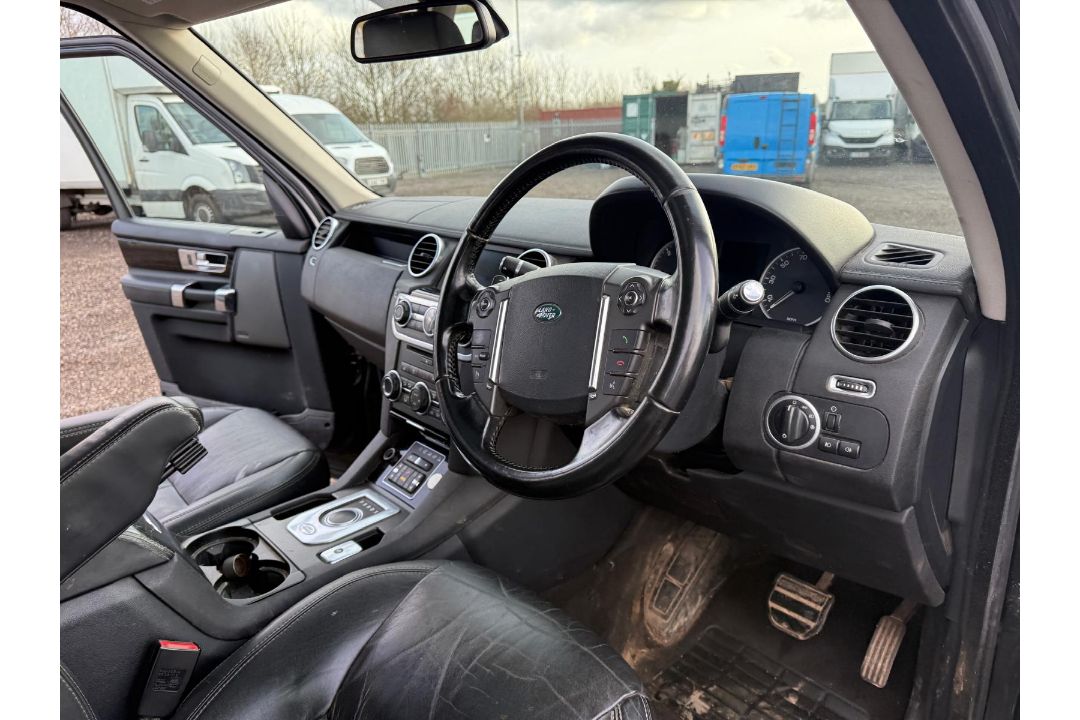 ** ON SALE ** Land Rover Discovery 4 3.0 SDV6 255 HSE 2012 '12 Reg' 4WD - Sat Nav - A/C - Image 27 of 43