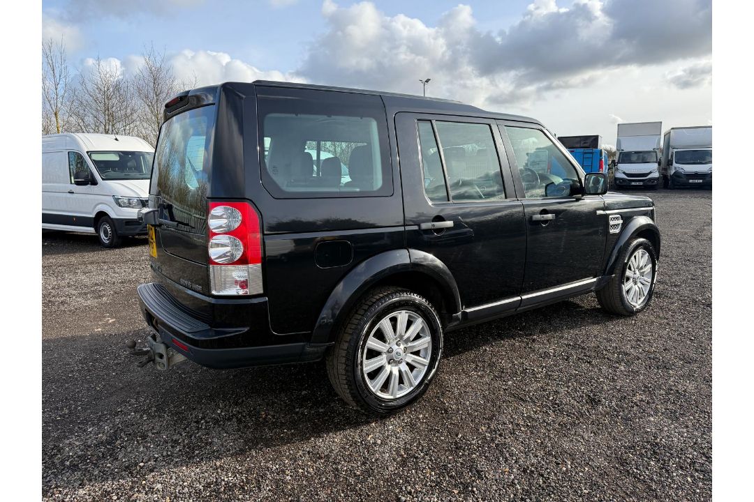 ** ON SALE ** Land Rover Discovery 4 3.0 SDV6 255 HSE 2012 '12 Reg' 4WD - Sat Nav - A/C - Image 13 of 43