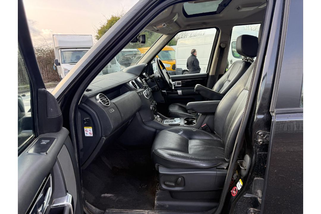 ** ON SALE ** Land Rover Discovery 4 3.0 SDV6 255 HSE 2012 '12 Reg' 4WD - Sat Nav - A/C - Image 20 of 43