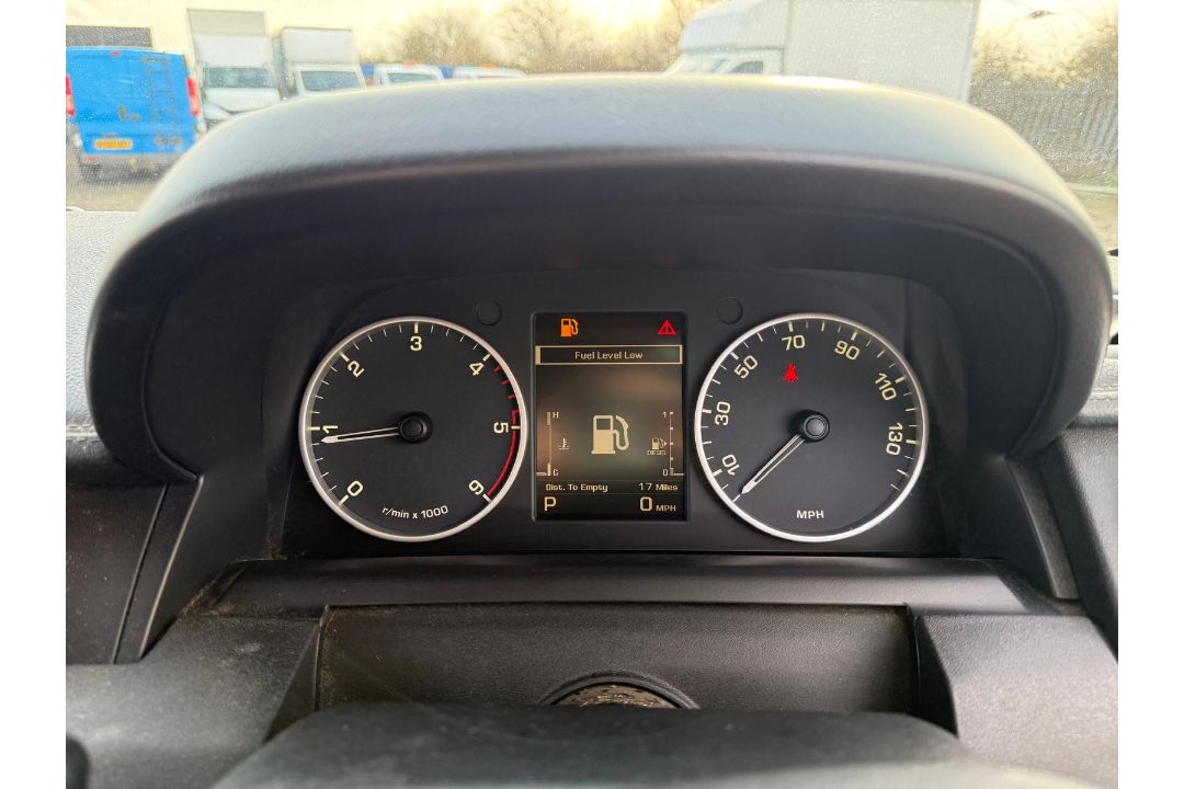 ** ON SALE ** Land Rover Discovery 4 3.0 SDV6 255 HSE 2012 '12 Reg' 4WD - Sat Nav - A/C - Image 42 of 43