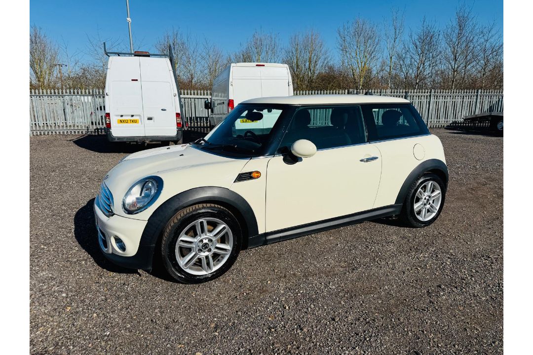 MINI Cooper 1.6 D 2012 '61 Reg' A/C ( Very Economical ) - Image 5 of 31