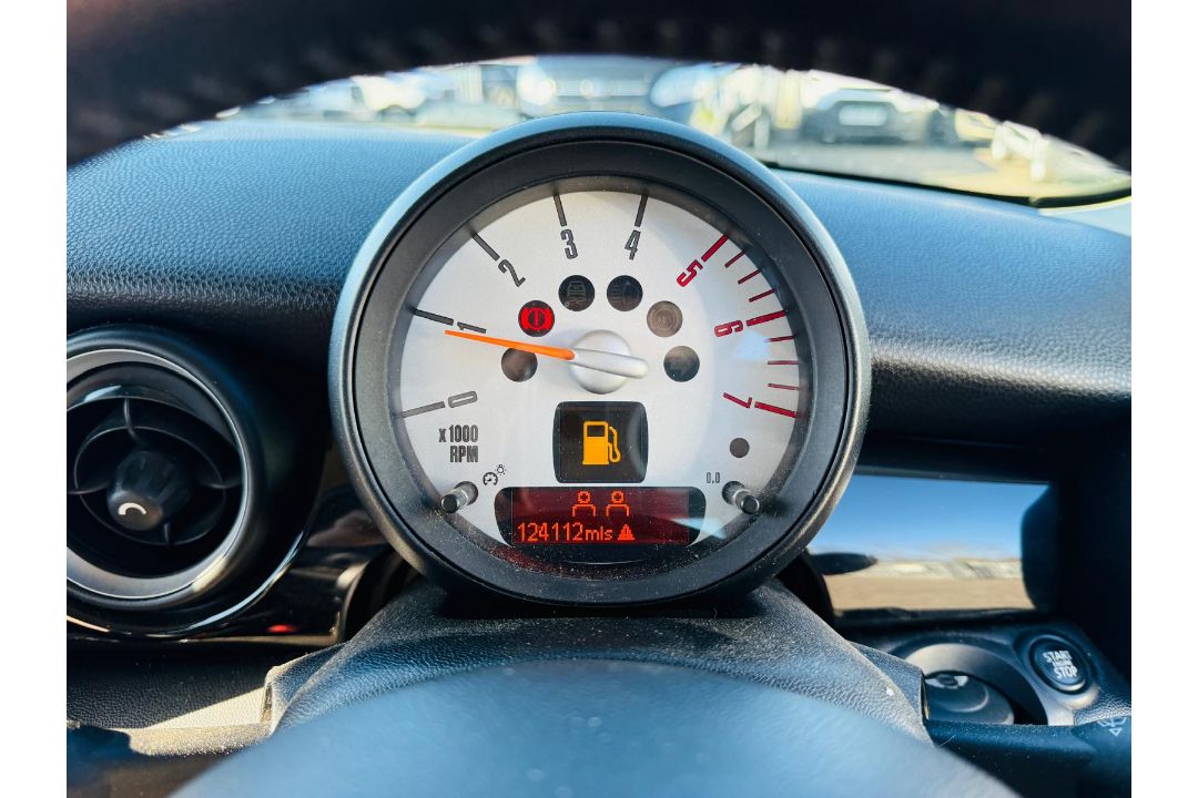 MINI Cooper 1.6 D 2012 '61 Reg' A/C ( Very Economical ) - Image 29 of 31