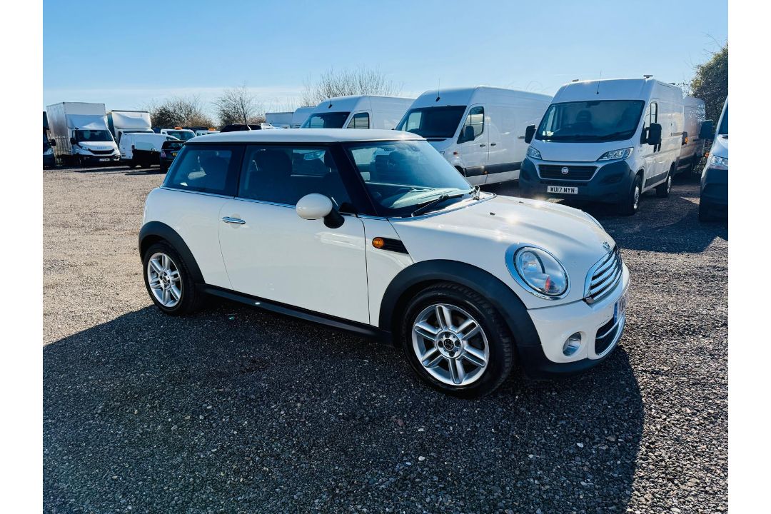 MINI Cooper 1.6 D 2012 '61 Reg' A/C ( Very Economical ) - Image 3 of 31