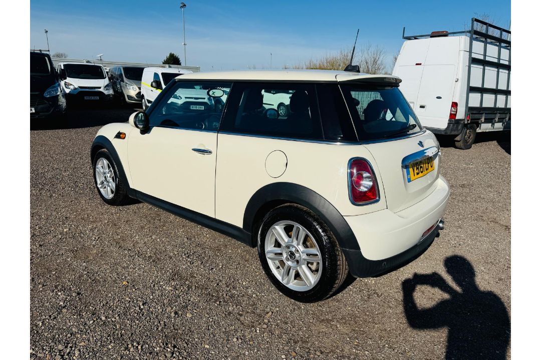 MINI Cooper 1.6 D 2012 '61 Reg' A/C ( Very Economical ) - Image 7 of 31