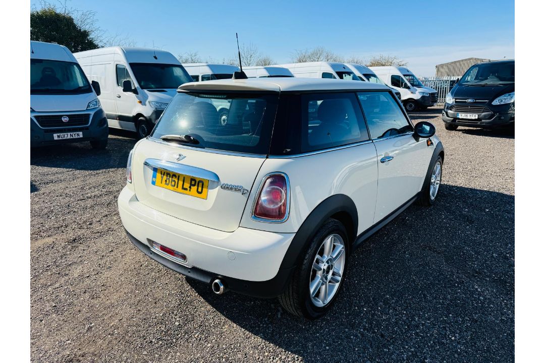 MINI Cooper 1.6 D 2012 '61 Reg' A/C ( Very Economical ) - Image 10 of 31