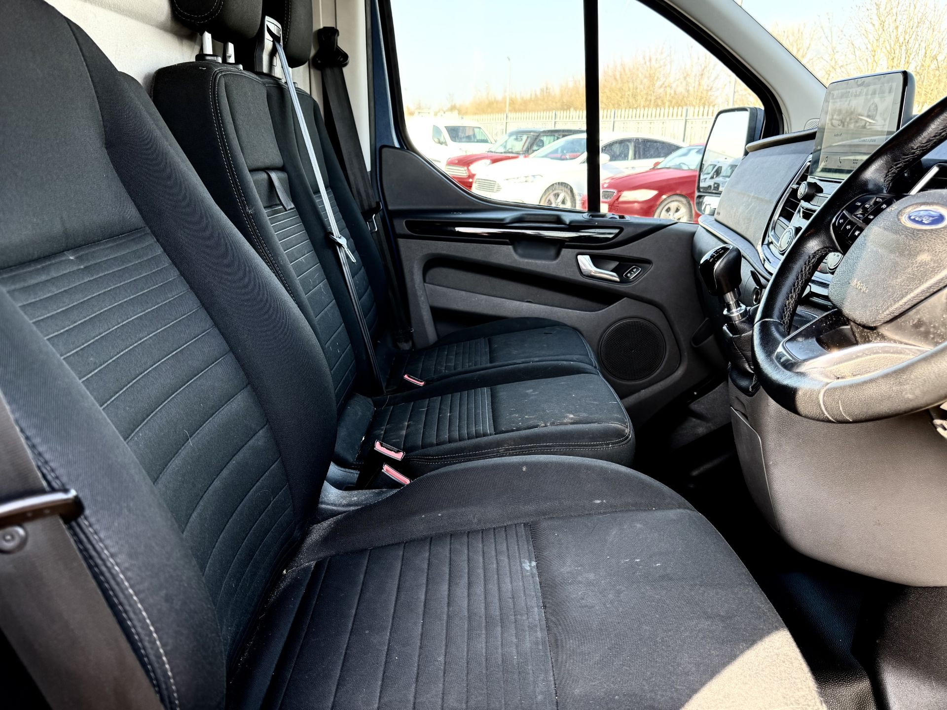 ** ON SALE ** Ford Transit Custom 2.0 TDCI EcoBlue 130 Limited 2019 '69 Reg' A/C - Panel Van - Image 18 of 20