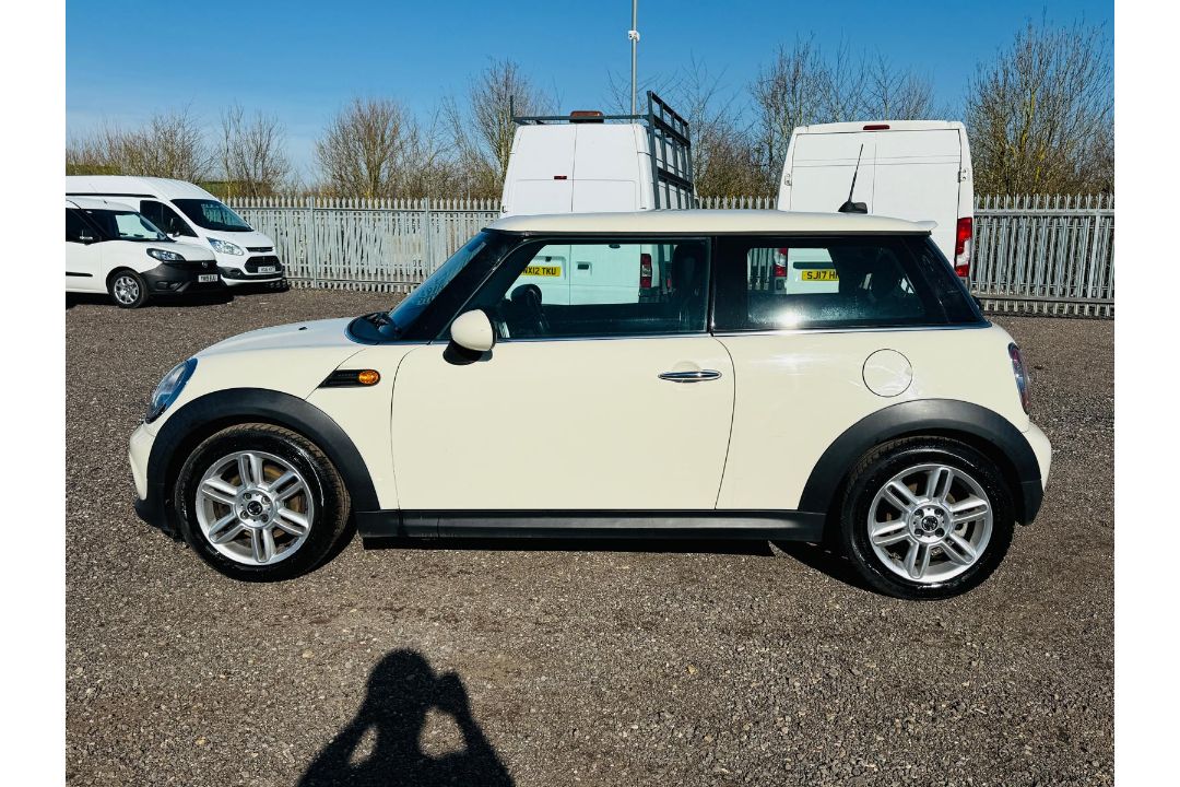 MINI Cooper 1.6 D 2012 '61 Reg' A/C ( Very Economical ) - Image 6 of 31