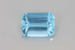 Aquamarine Blue Emerald Shape 7.69 Carat Slightly Included ( Mozambique Origin ) ( Natural )