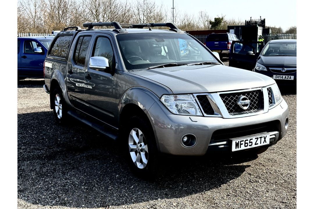 Nissan Navara 2.5 DCI 190 4WD Tekna CrewCab 2015 '65 Reg' Sat Nav - A/C - Image 3 of 26