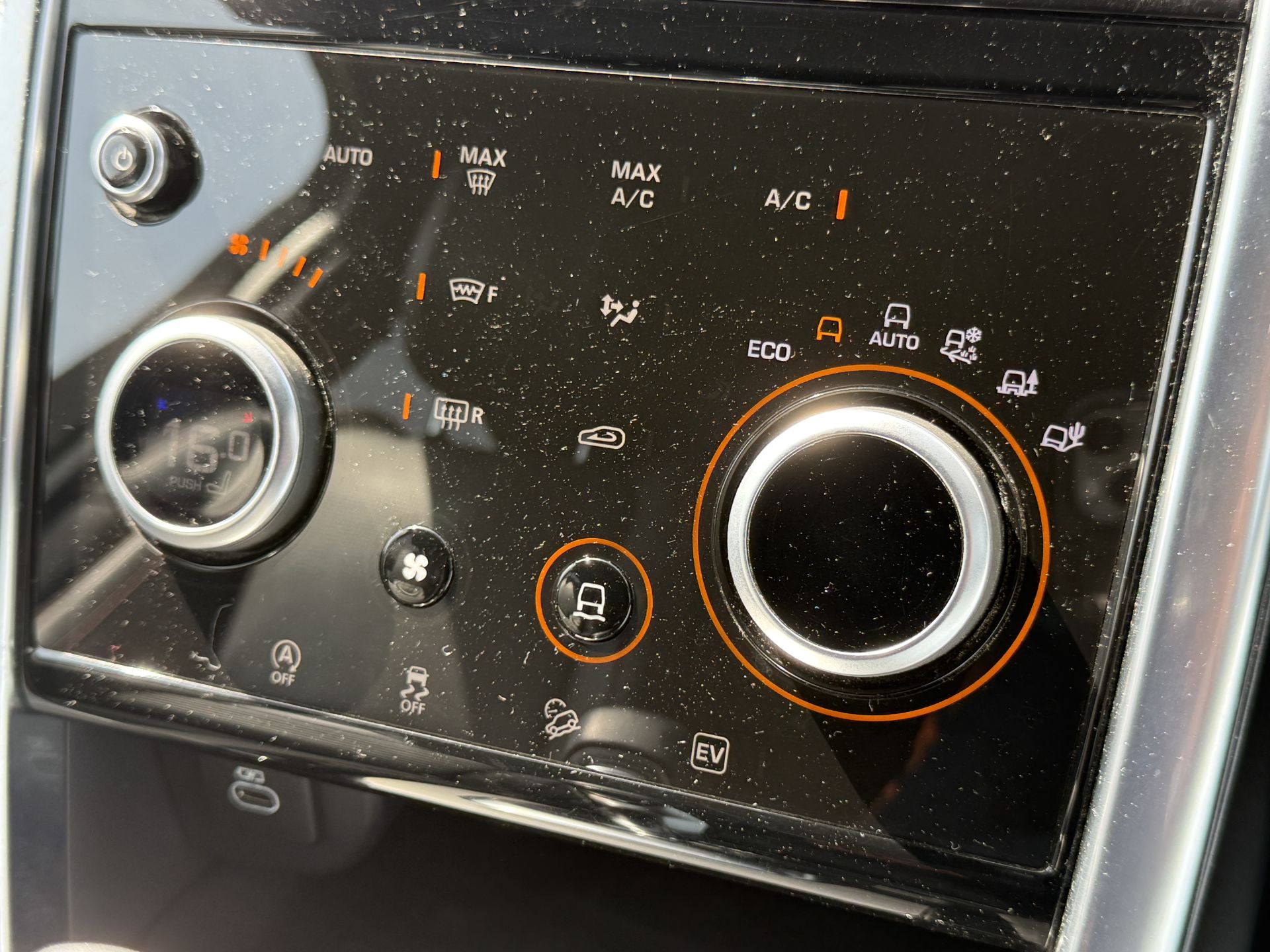 Land Rover Discovery Sport R-Dynamic SE 2021 '71 Reg' 4WD - Massive Spec - ULEZ - Image 32 of 38