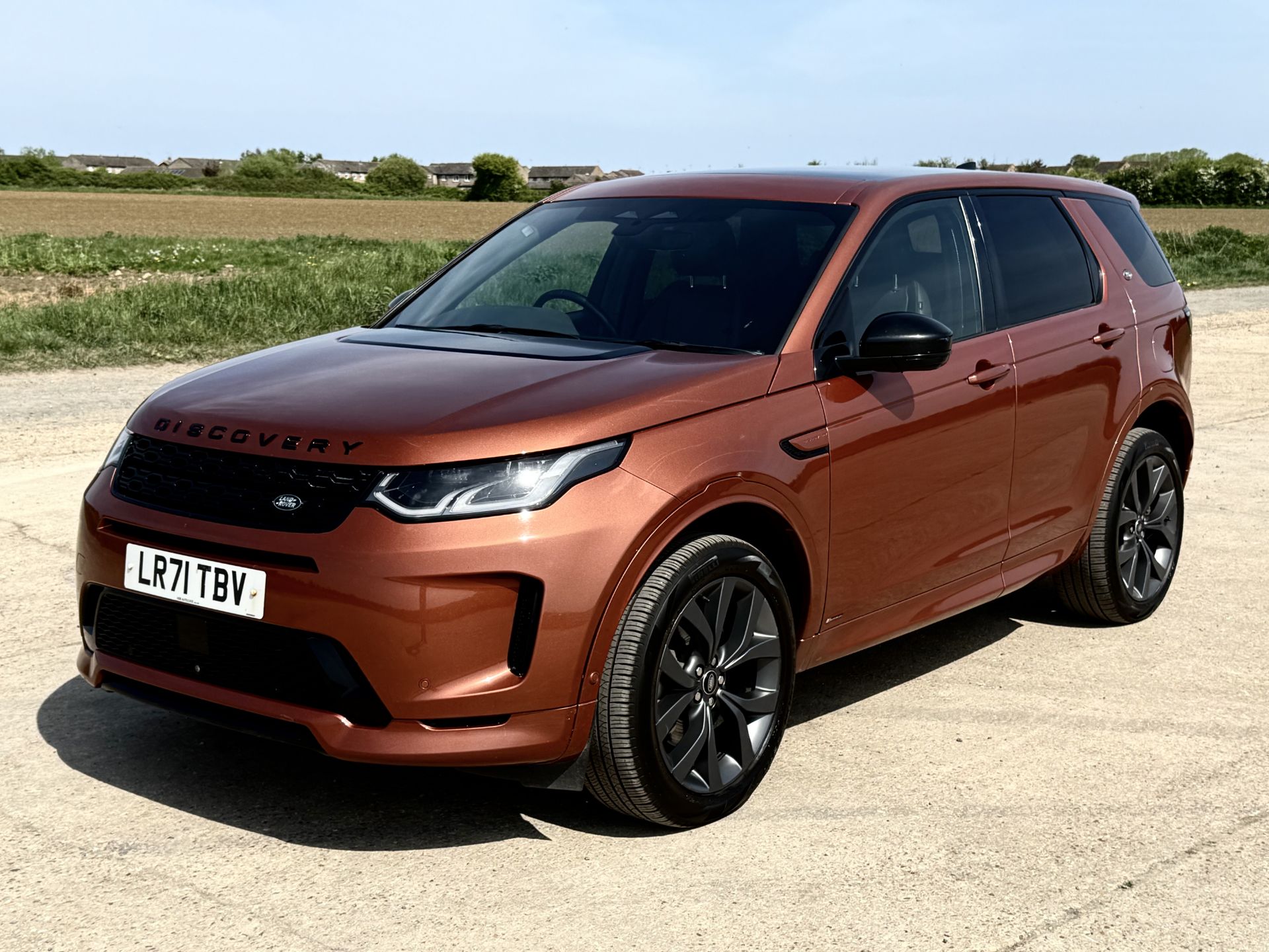Land Rover Discovery Sport R-Dynamic SE 2021 '71 Reg' 4WD - Massive Spec - ULEZ - Image 6 of 38