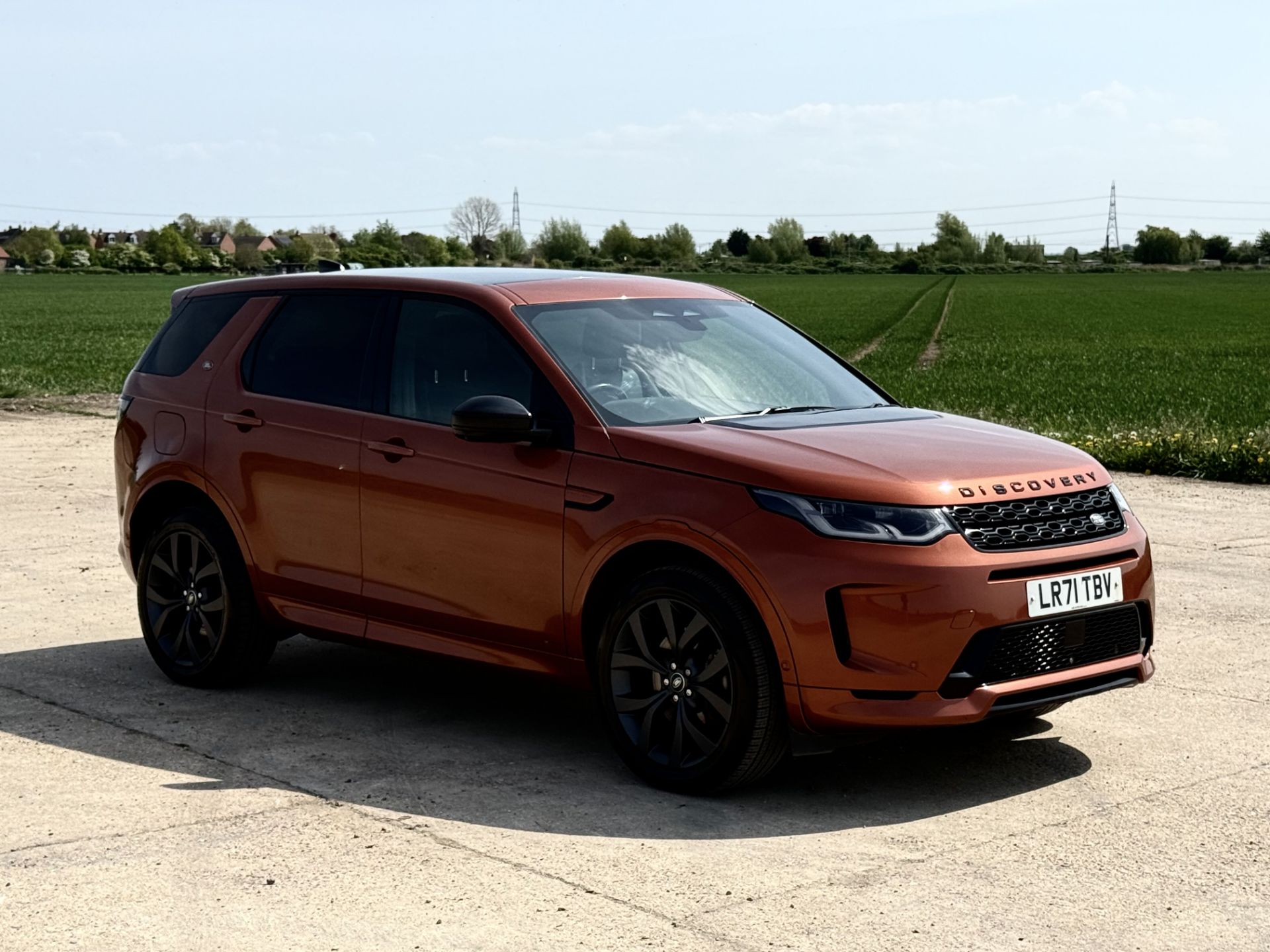 Land Rover Discovery Sport R-Dynamic SE 2021 '71 Reg' 4WD - Massive Spec - ULEZ - Image 3 of 38