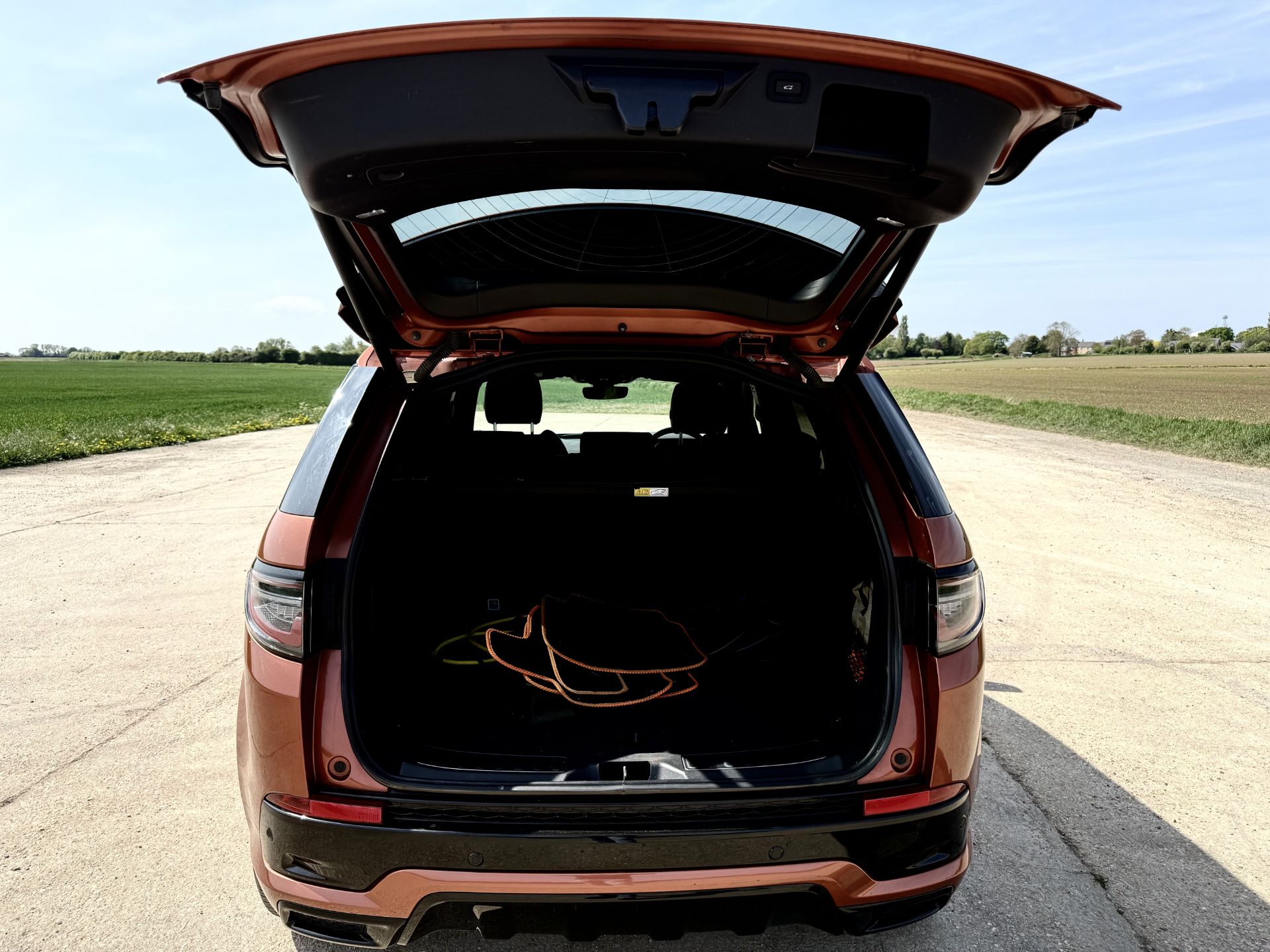 Land Rover Discovery Sport R-Dynamic SE 2021 '71 Reg' 4WD - Massive Spec - ULEZ - Image 18 of 38