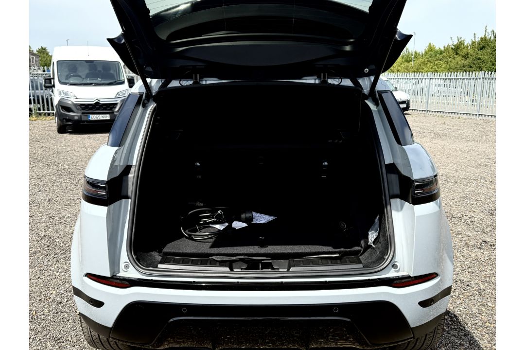 Land Rover Range Rover Evoque 2024 '24 Reg' Massive Spec - 4WD - ULEZ Compliant - Panoramic Roof - Image 19 of 30