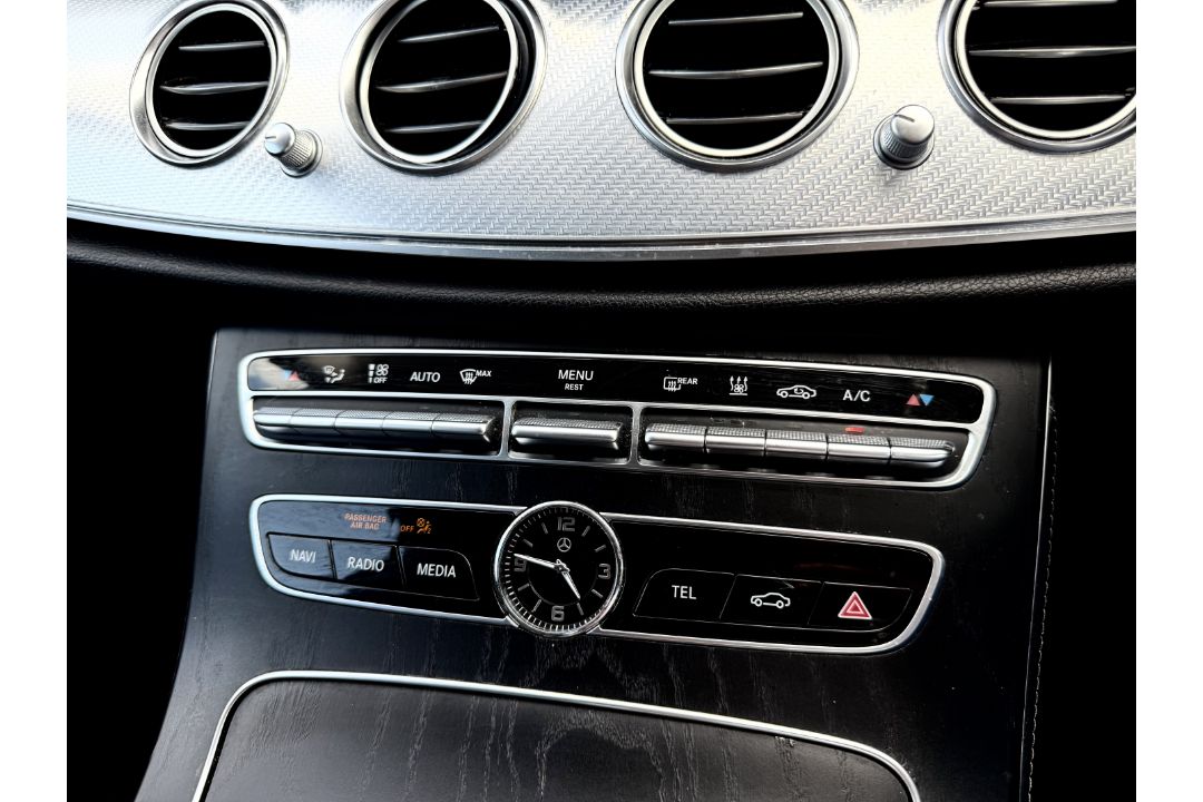 Mercedes Benz E Class E300 DE EQ-P SE Premium 9G 2019 '19 Reg' Sat Nav - A/C - ULEZ - Image 27 of 34