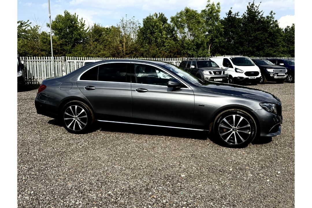 Mercedes Benz E Class E300 DE EQ-P SE Premium 9G 2019 '19 Reg' Sat Nav - A/C - ULEZ - Image 9 of 34