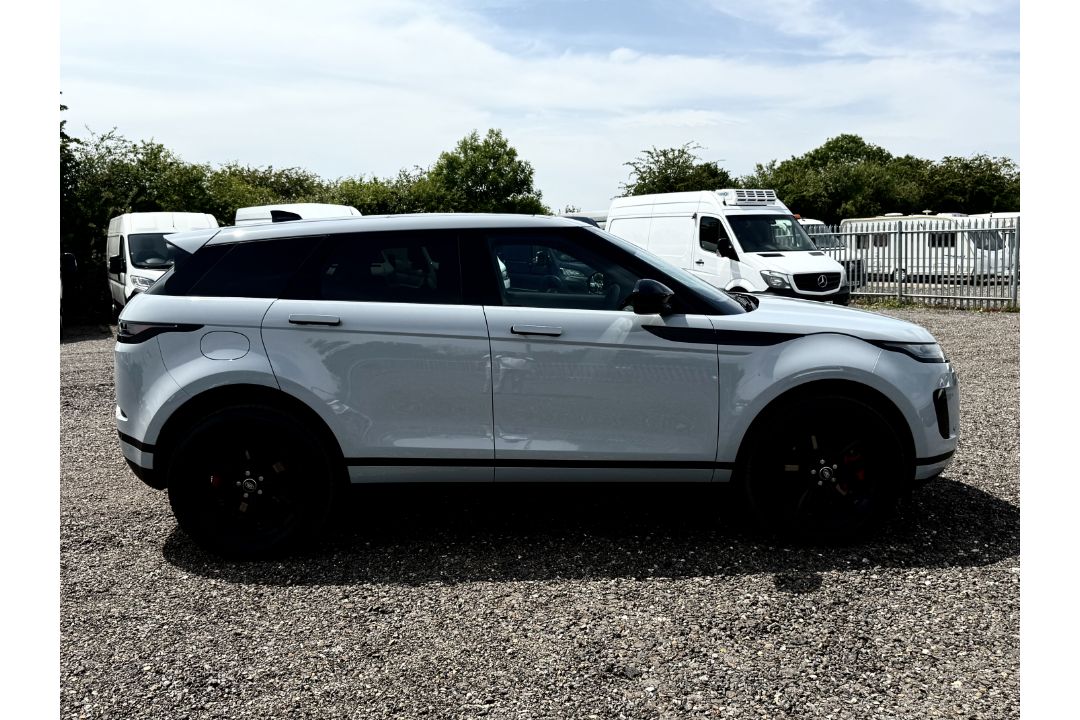 Land Rover Range Rover Evoque 2024 '24 Reg' Massive Spec - 4WD - ULEZ Compliant - Panoramic Roof - Image 12 of 30