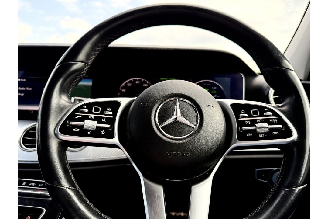Mercedes Benz E Class E300 DE EQ-P SE Premium 9G 2019 '19 Reg' Sat Nav - A/C - ULEZ - Image 30 of 34