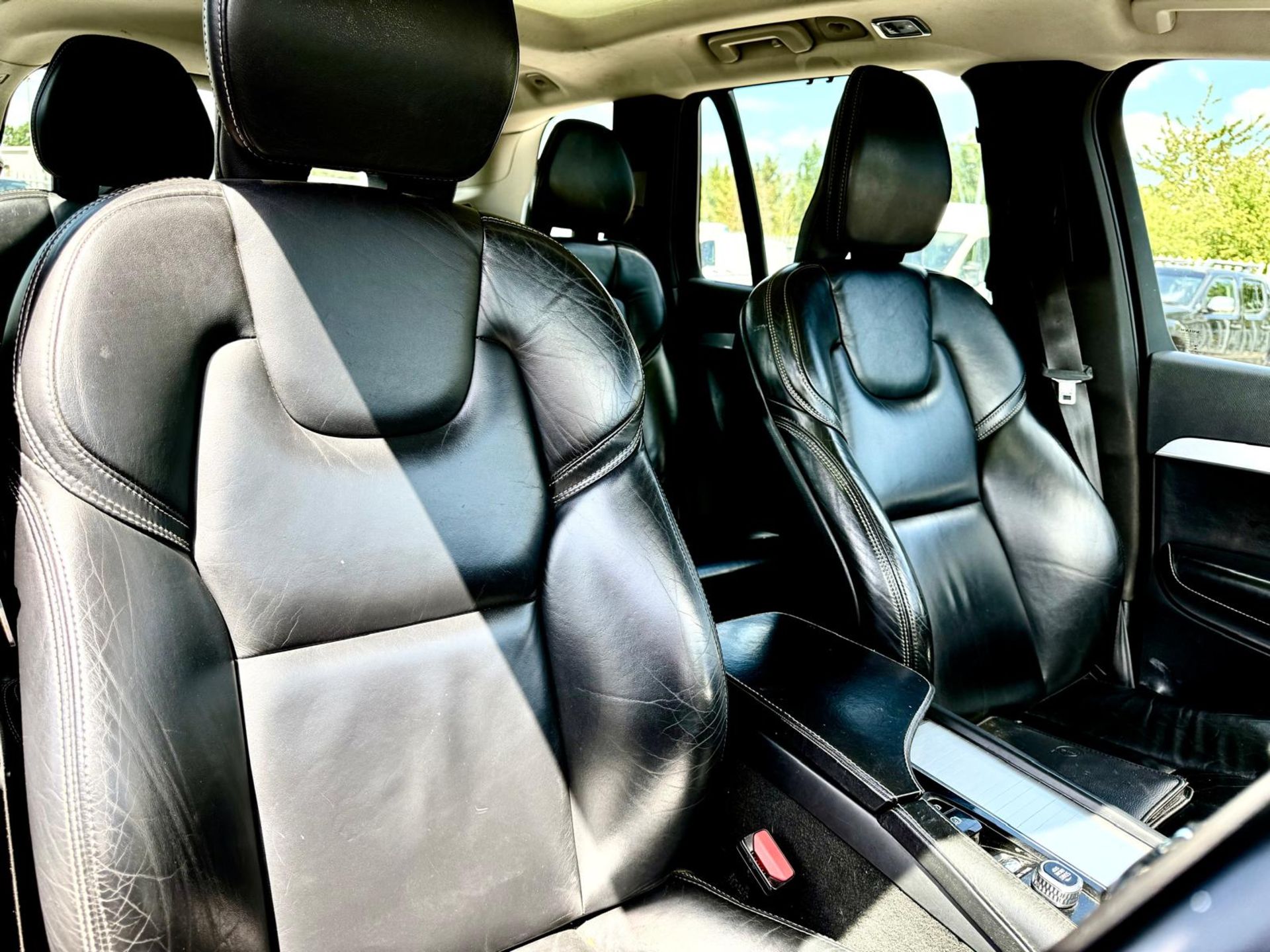 ** ON SALE ** Volvo XC90 2.0 D5 235 AWD MOMENTUM PRO G/T 2018 '18 Reg' Automatic - Sat Nav - Image 14 of 20