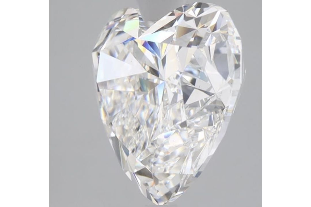 Heart Cut Diamond 3.00 Carat E Colour VS1 Clarity EX EX - IGI Certificate - Image 2 of 7