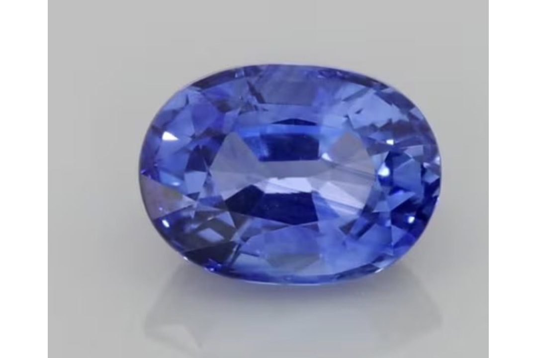 Sapphire Blue Oval Shape 1.43 Carat Slightly included ( Sri Lanka Origin ) ( Natural )