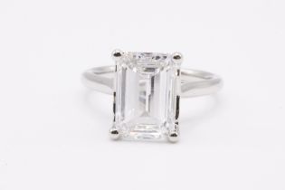 Emerald Cut Diamond Ring 5.06 Carat F Colour VVS2 Clarity - IGI Certificate - Set In Platinum